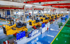 机械人穿越配送物料